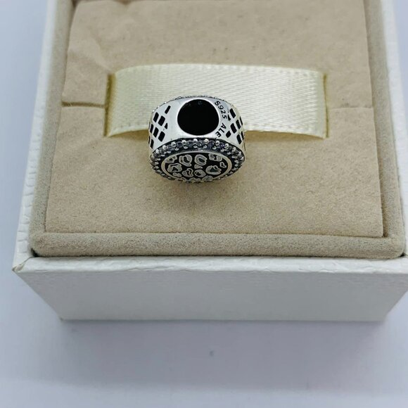 🔥🔥Pandora Black Leopard Print String Charm For Bracelet - Picture 4 of 4